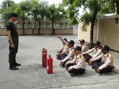 รปภ-ที่ผ่านการอบรมดับเพลิง - รักษาความปลอดภัย เอ็น.ไอ.วี.เซอร์วิส